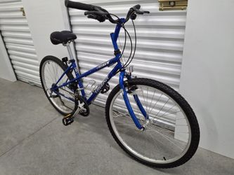 GT HYBRID BIKE 21 SPEEDS TIRE 26 SIZE M  TIRES AND TUBES NEWS EXCELLENT CONDITION