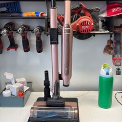 Shark Powering Cordless Vacuum 