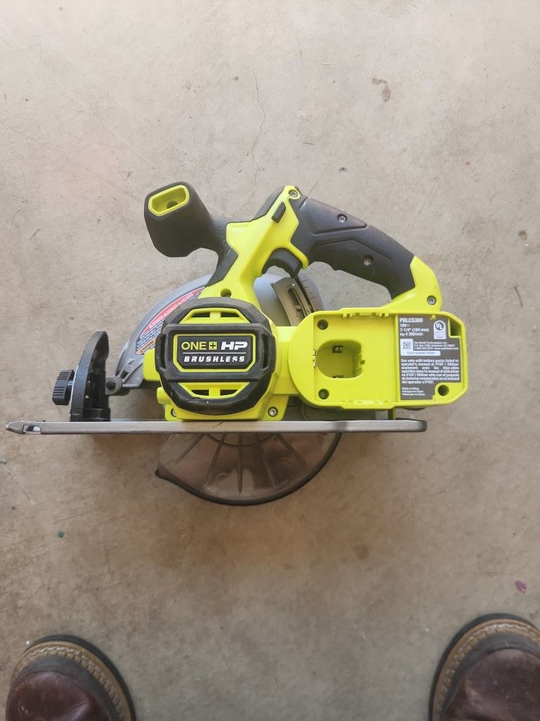 Ryobi 7-1/4 Circlular Saw