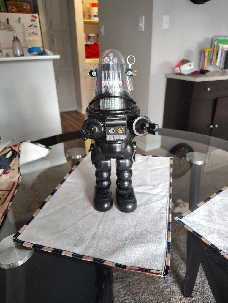 "Robbie".. From Lost In Space.