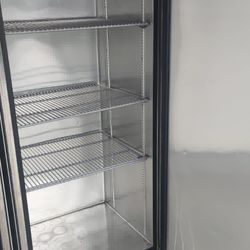 3 Refrigeradores 