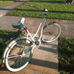 Cranbrook Beach Cruiser Bike 