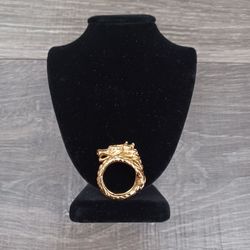 Gold Toned Dragon 🐉 Ring