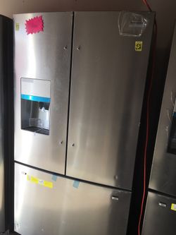 Frigidaire French Door Refrigerator $1300 retails for $3000 pick up in Decatur Georgia