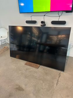 Samsung 85” 8000 Series 4k TV - FOR PARTS -