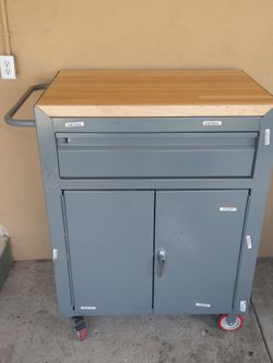 Heavy duty tool bench/tool cart