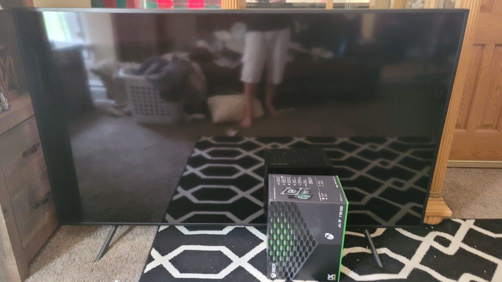 Xbox series X and 75" Samsung 4k UHD Smart TV