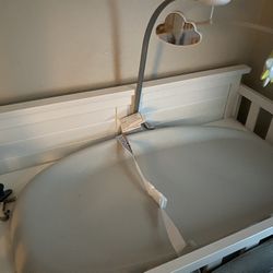 Skip Hop Changing Table 