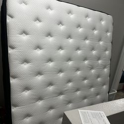 12 In Full Mattresse 