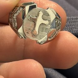 Cross/ Jesus Ring 