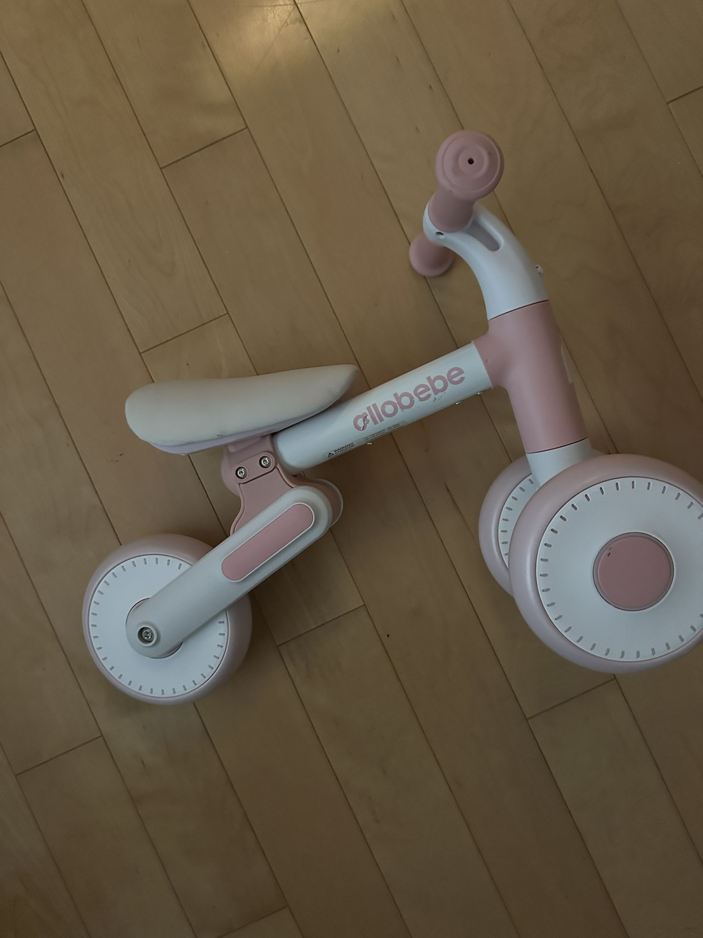 Balance bike (brand New)