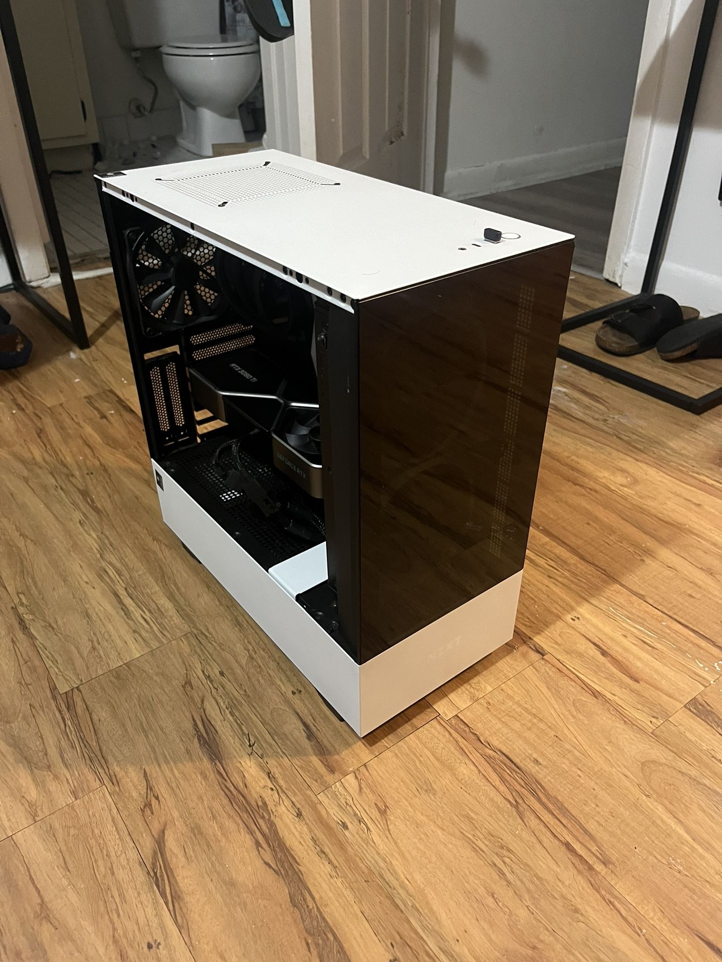 NZXT Gaming Computer With RTX GEFORCE 3080ti Graphics Card. 