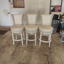 Dining Room Chairs 