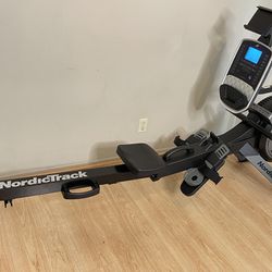 NordicTrack RW500 Rower Rowing Machine Exercise Total-Body Workout Air Resistance Crossfit Fitness
