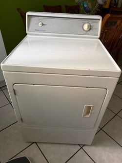 Amana Heavy Duty dryer (Electric)