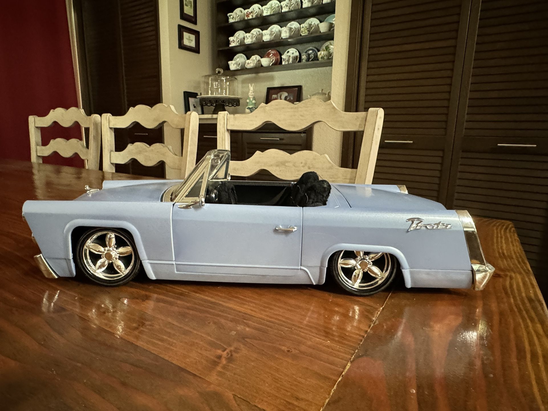 Bratz Car-Blue Cadillac Cruiser