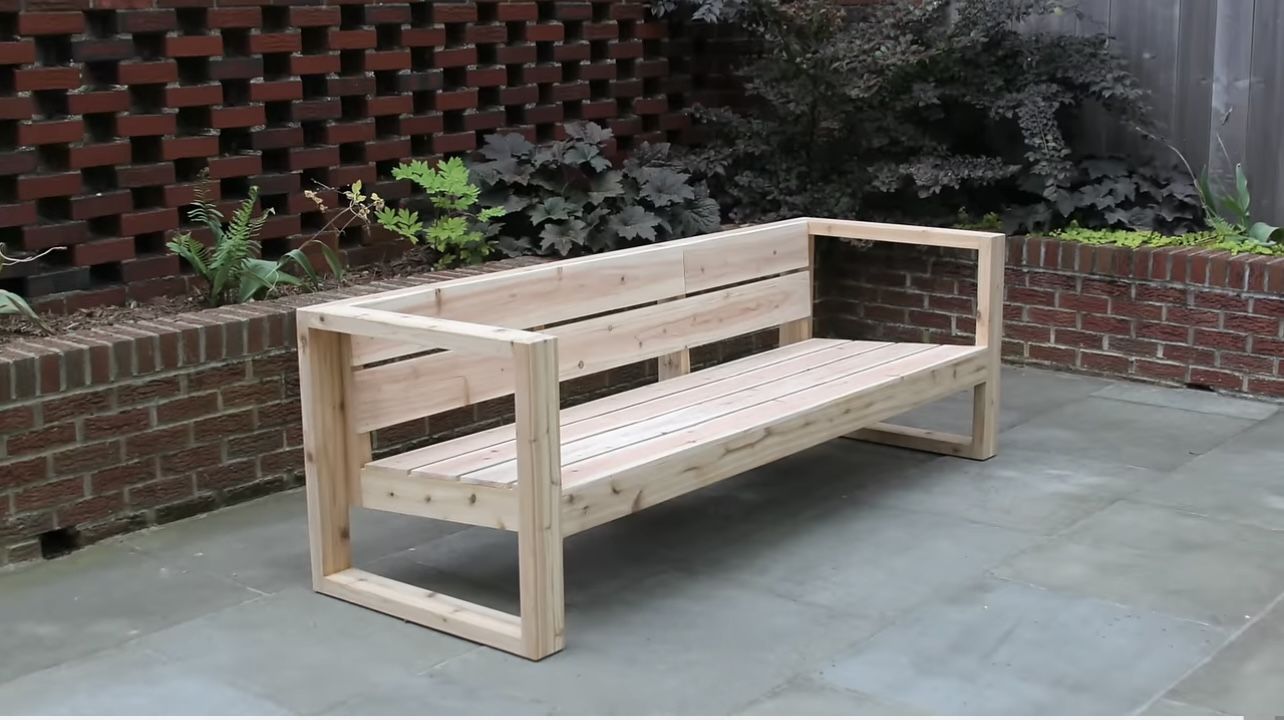 Custom Outdoor Couches β Built to Order
