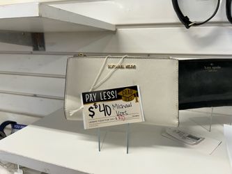 White Michael Kors wallet