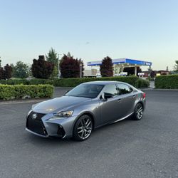 2017 Lexus IS
