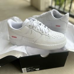 Supreme®/Nike® Air Force 1 Low