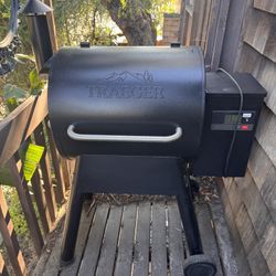 Traeger Pro 575 Pellet Grill With Bluetooth/Wifi