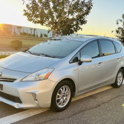 2012 Toyota Prius V