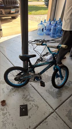 Dynacraft Suspect Kids BMX Bike