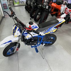 Cyclone 40cc 4 Stroke Dirt Bike for Kids! Finance For $50 Down Payment!!