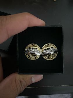 Last Supper Earrings piece