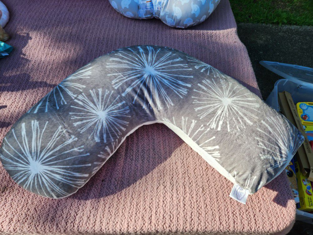 Luna Lullaby Plush Fleece Nursing Pillow