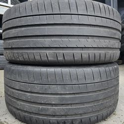 (2) 285 40 22 Michelin Tires