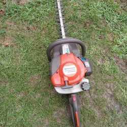 Husqvarna Hedge Trimmer 