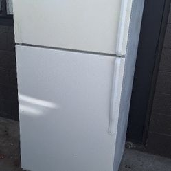 WORKING REFRIGERATOR (USED).