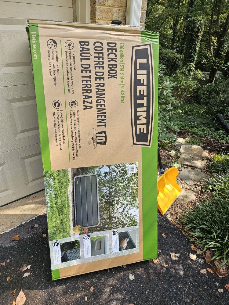 Brand New In Box Lifetime Deck Box Shed 136 Gallon