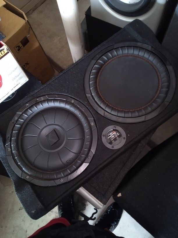 Kicker CVT 12 Inch Sub With Slim Truck Box for Sale in Phoenix, AZ