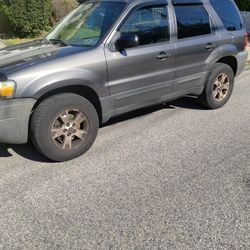 2005 Ford Escape