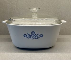 CorningWare 2 1/2 Q Blue Cornflower covered casserole dish