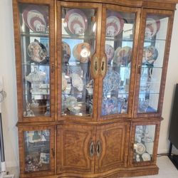 Thomasville China Cabinet