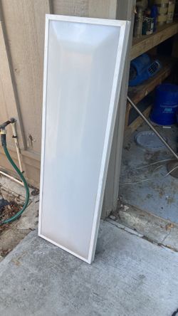 Ceiling Mount Flourescent Light Fixture 