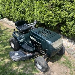 Riding Lawnmower 