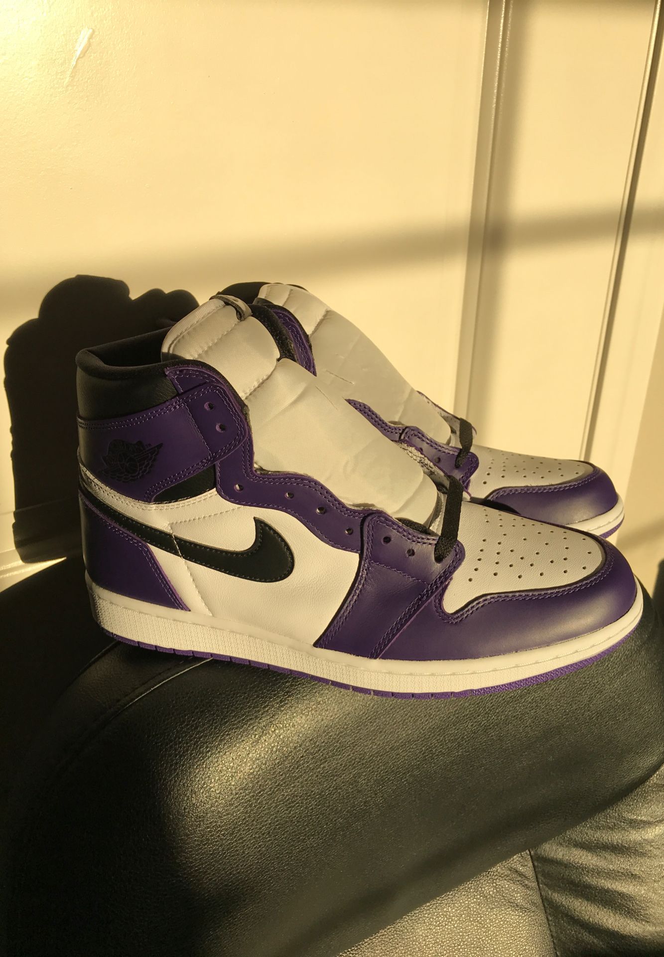 Air Jordan 1 Retro High Court Purple