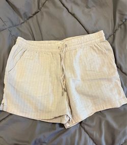 Linen shorts