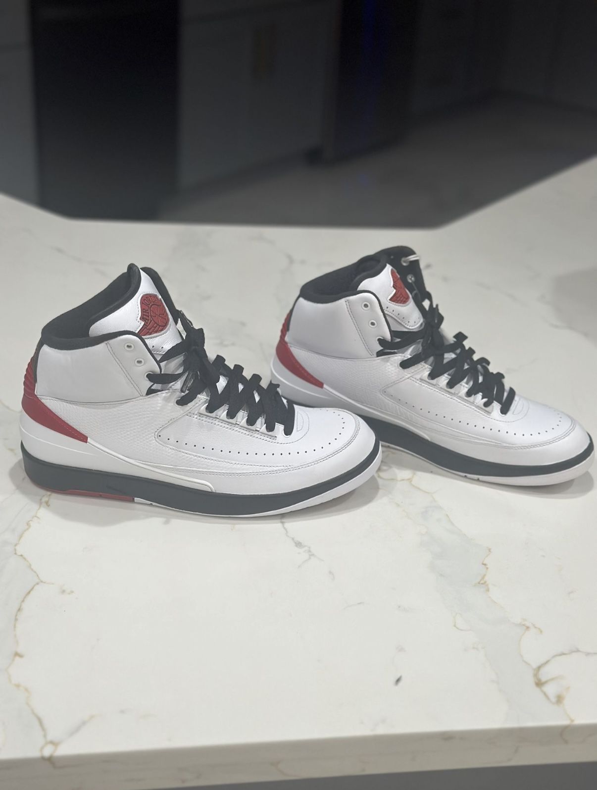 Air Jordan 2 “Chicago” Size 11 $100