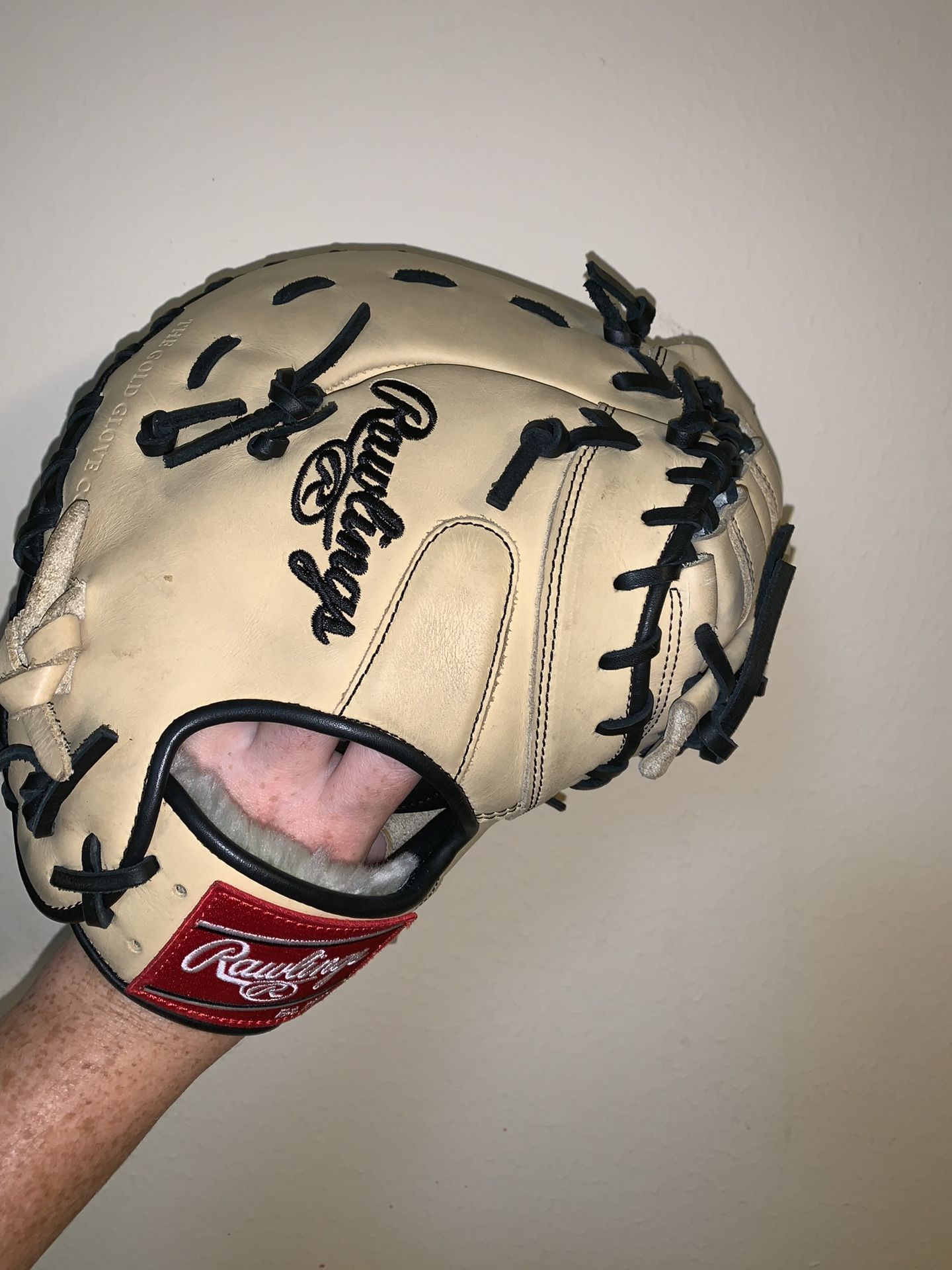 First baseman glove for Sale in Pasadena, TX OfferUp