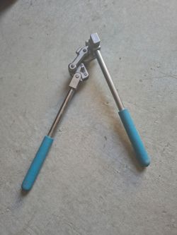 Swagelok 4T 1/4" tube OD 9/16" bend radius hand tube bender tool