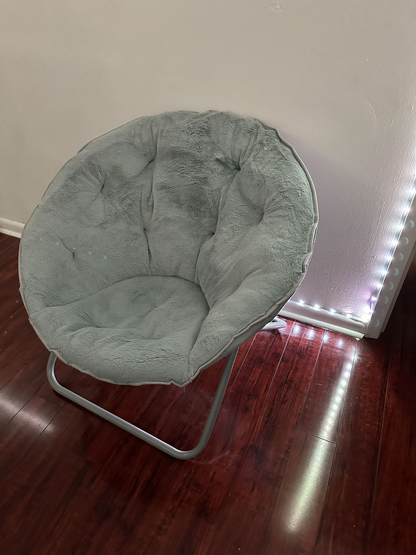 Saucer Chair 
