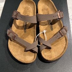 ***NEW Birkenstock Sandals****kids Size 4 