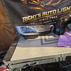 2017 2018 2019 AUDI A4 S4 RH PASSENGER SIDE XENON HID HEADLIGHT OEM