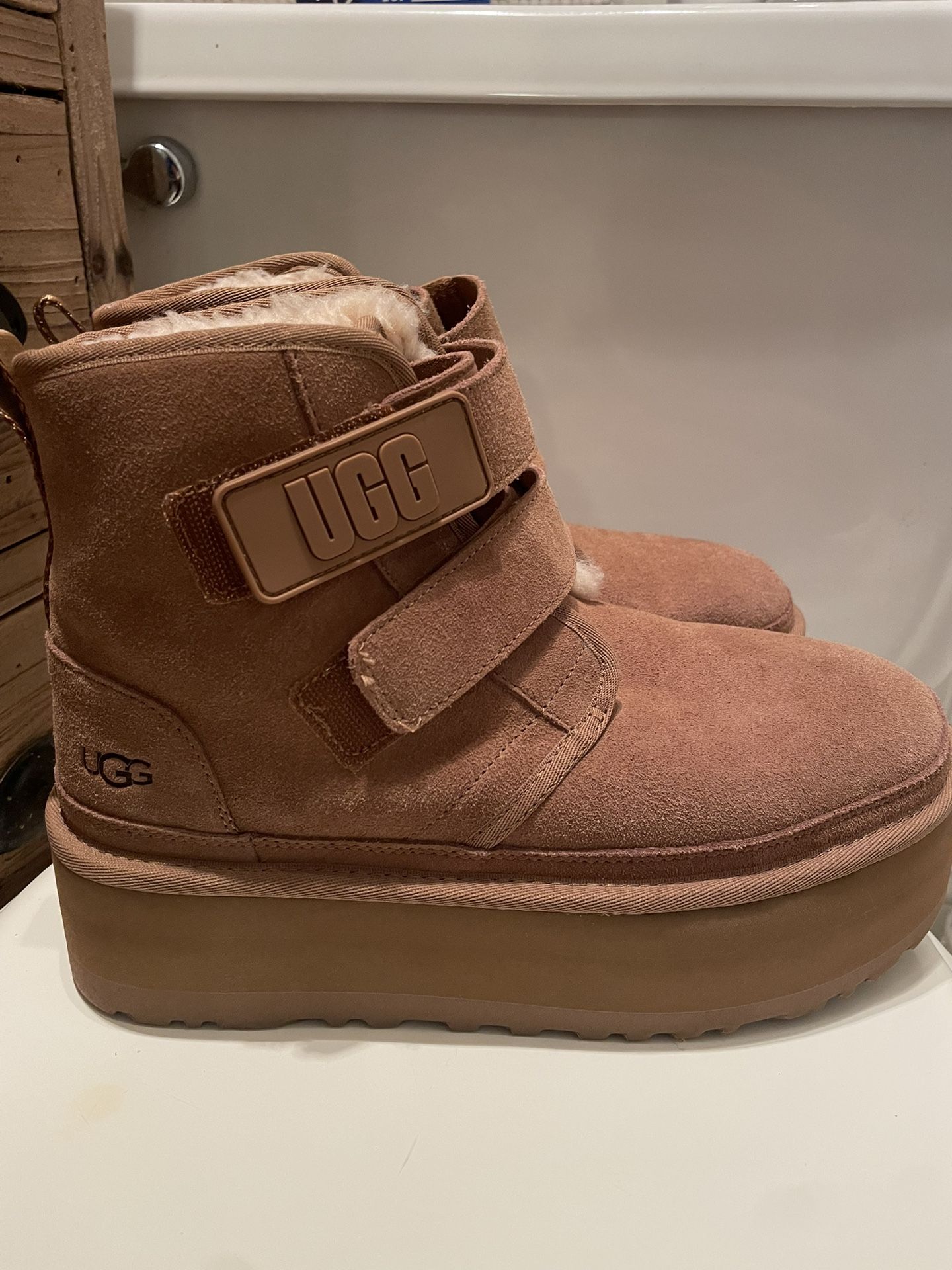 UGG Neumel platform shoes