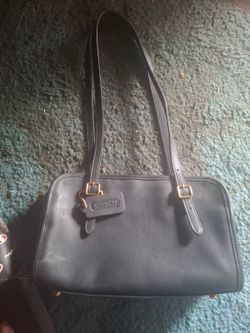 Coach Swing Zip Bag-Black